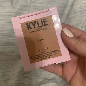Kylie cosmetics bronzer, shade almond